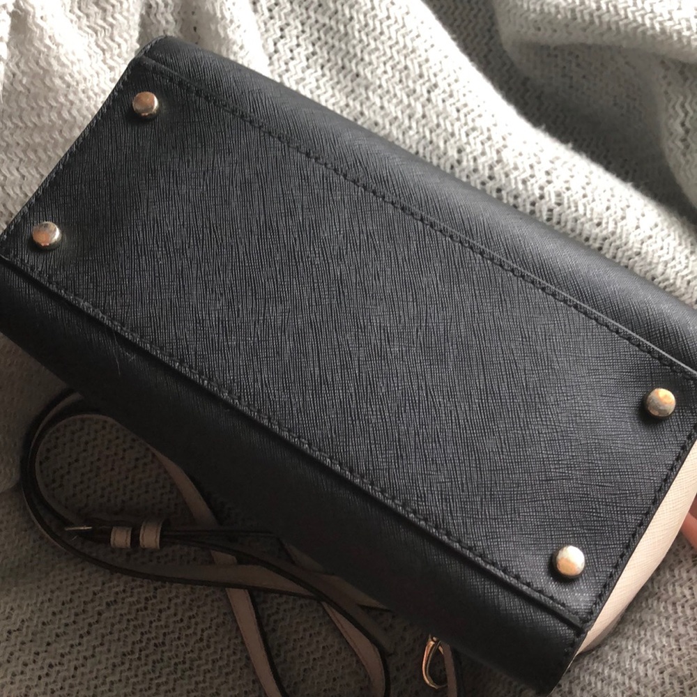 Used Kate Spade Bag - Picture 7 of 9